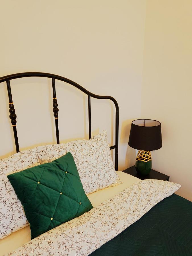 דירות שווידניקה Centrum Grand Apartament מראה חיצוני תמונה